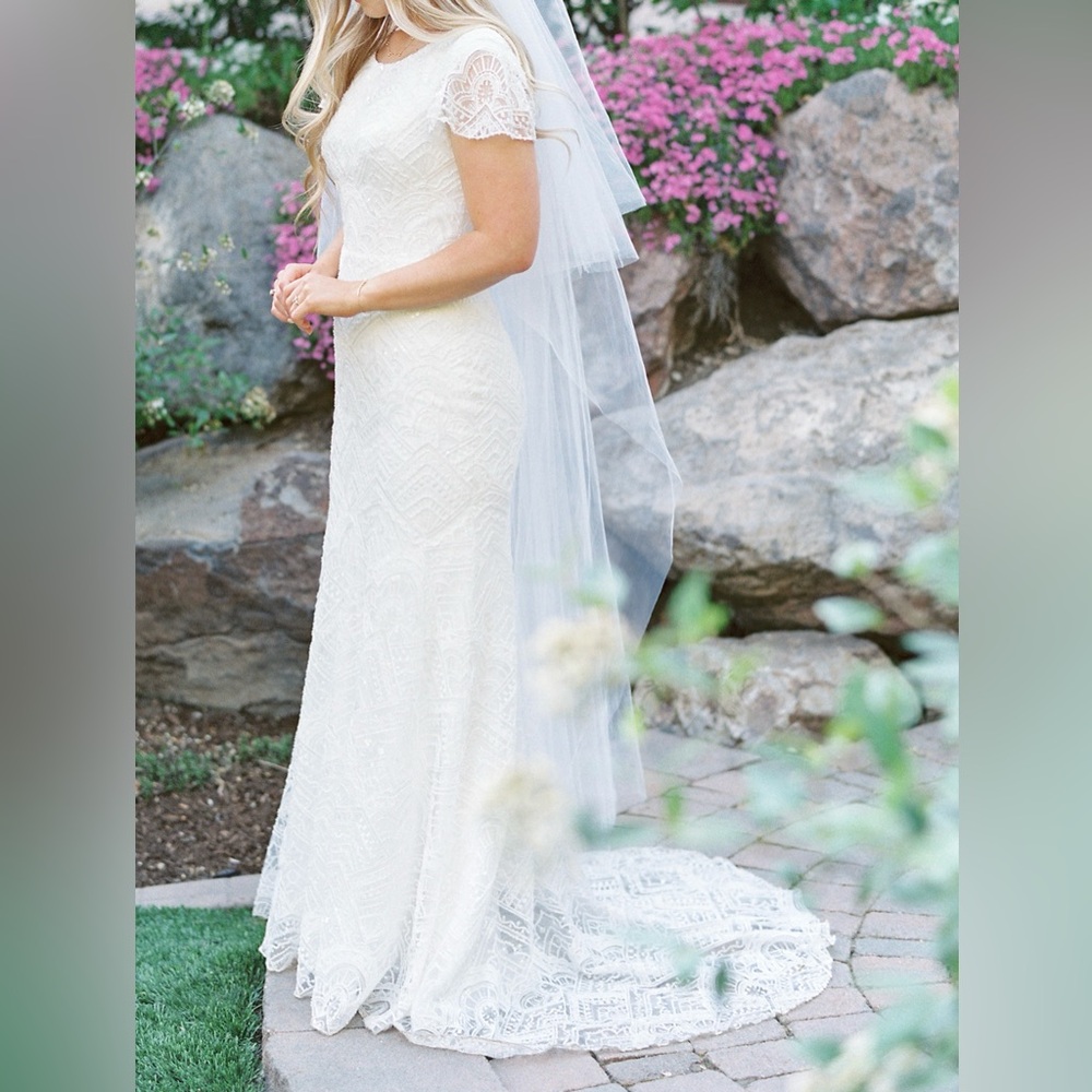 Lis Simon - custom beaded lace wedding gown - Picture 4 of 8